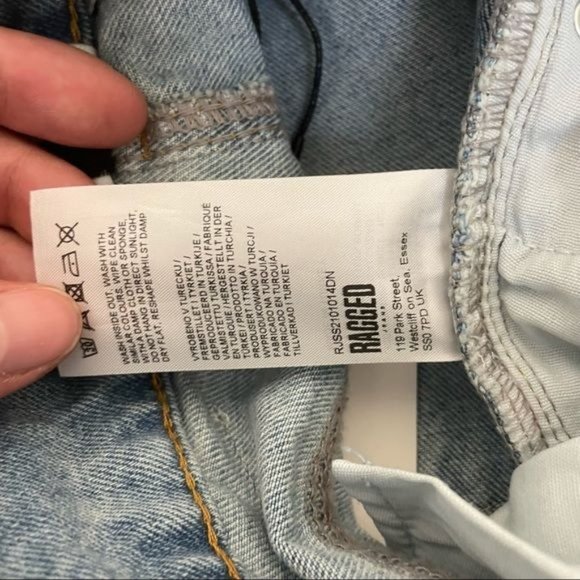 THE RAGGED PRIEST REVIVE RELAXED STRAIGHT LEG MID RISE V WAIST LIGHT WASH JEANS - Picture 7 of 9